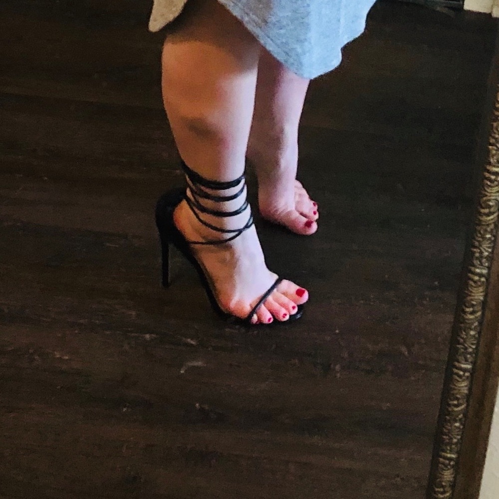 Trendy Lace up heel